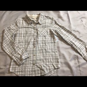 Girl’s long sleeve button-up